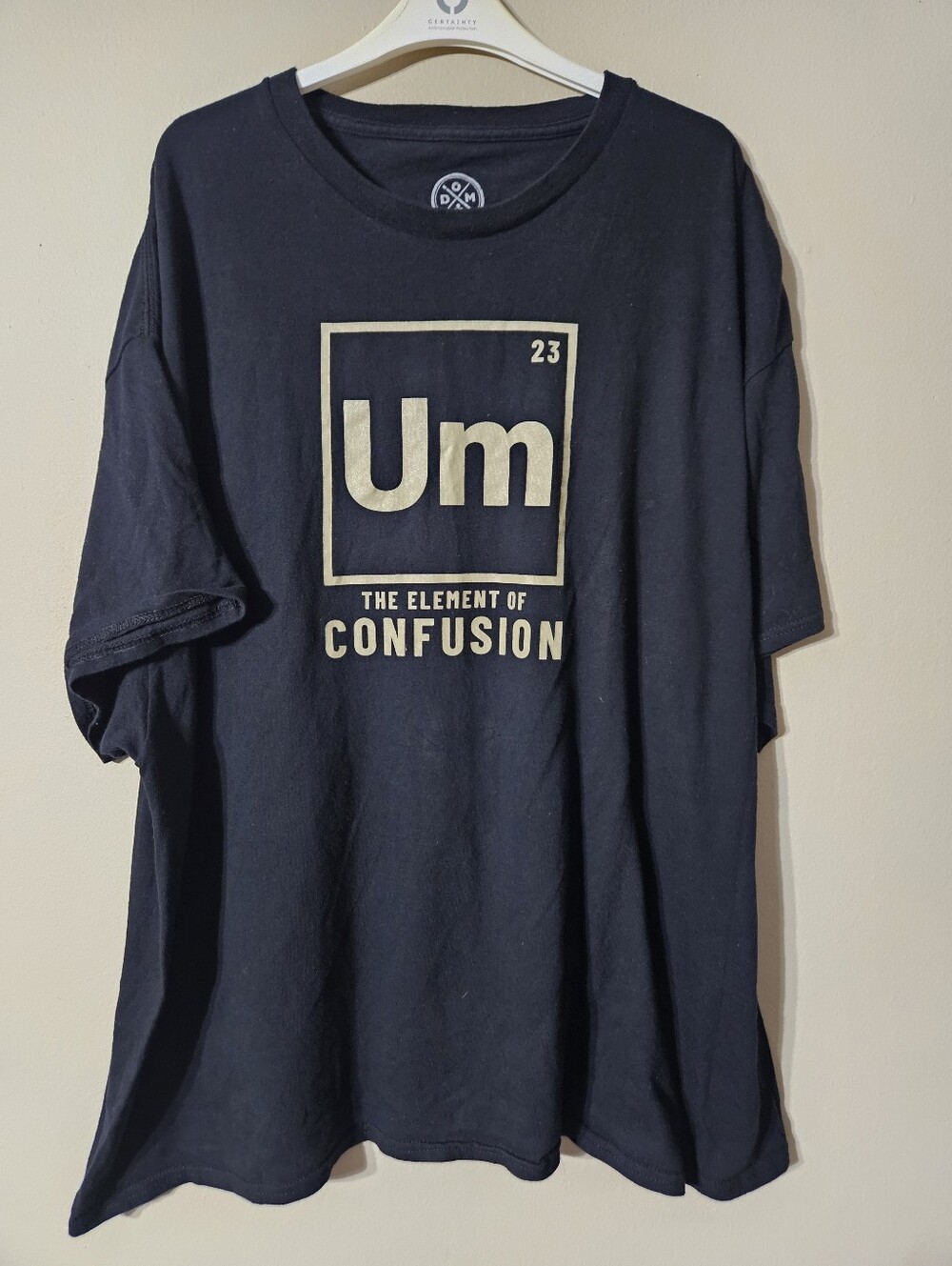 Um Confusion Tshirt 3XL